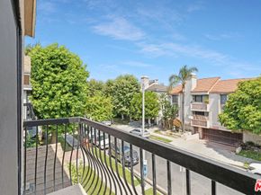 10916 Huston Street 102, North Hollywood CA 91601