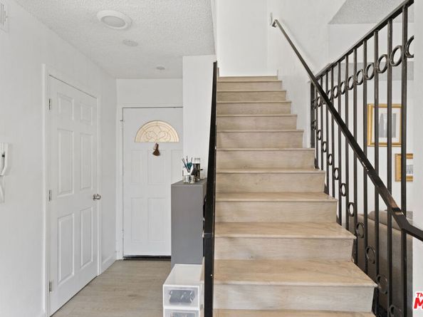 10916 Huston Street 102, North Hollywood CA 91601