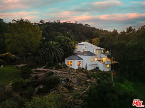 2002 Tuna Canyon Road, Topanga CA 90290