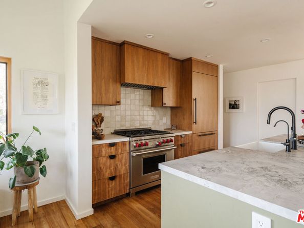 2002 Tuna Canyon Road, Topanga CA 90290