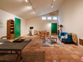 2002 Tuna Canyon Road, Topanga CA 90290