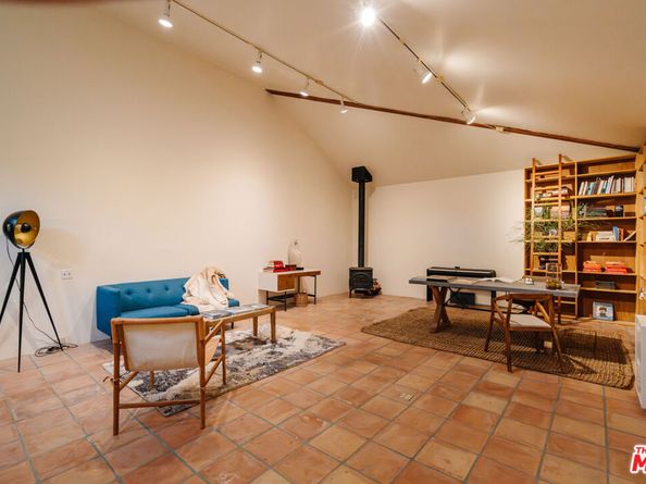 2002 Tuna Canyon Road, Topanga CA 90290