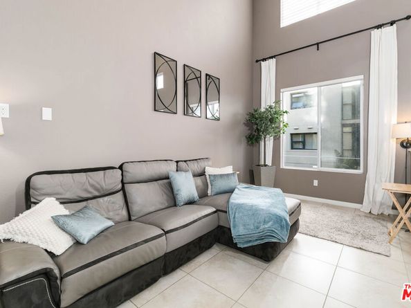 507 Rockefeller, Irvine CA 92612