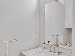 8210 Willoughby Avenue, Los Angeles CA 90046