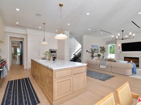 416 21st Place, Santa Monica CA 90402