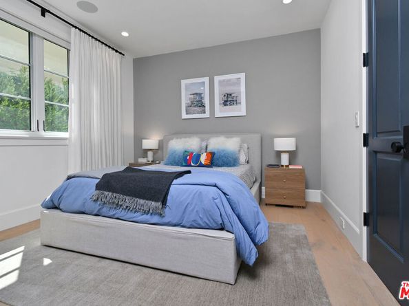 416 21st Place, Santa Monica CA 90402