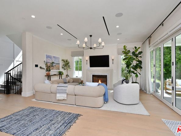 416 21st Place, Santa Monica CA 90402