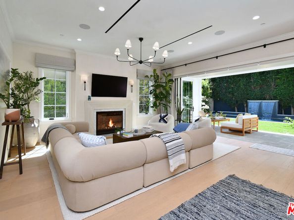 416 21st Place, Santa Monica CA 90402