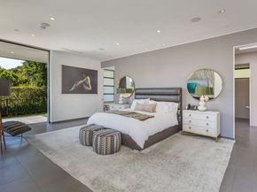 2002 LOMA VISTA Drive, Beverly Hills CA 90210