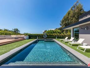 2002 LOMA VISTA Drive, Beverly Hills CA 90210