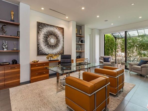 2002 LOMA VISTA Drive, Beverly Hills CA 90210