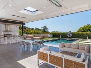 2002 LOMA VISTA Drive, Beverly Hills CA 90210