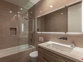 2002 LOMA VISTA Drive, Beverly Hills CA 90210