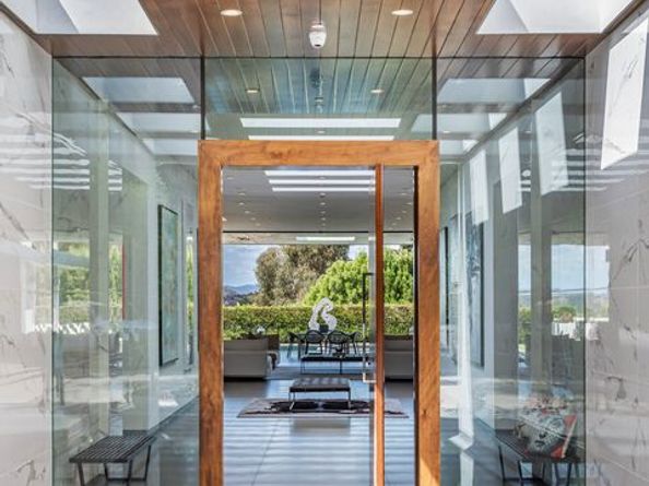 2002 LOMA VISTA Drive, Beverly Hills CA 90210