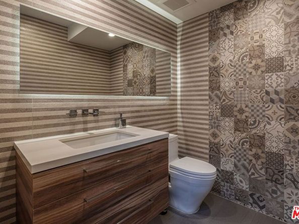 2002 LOMA VISTA Drive, Beverly Hills CA 90210