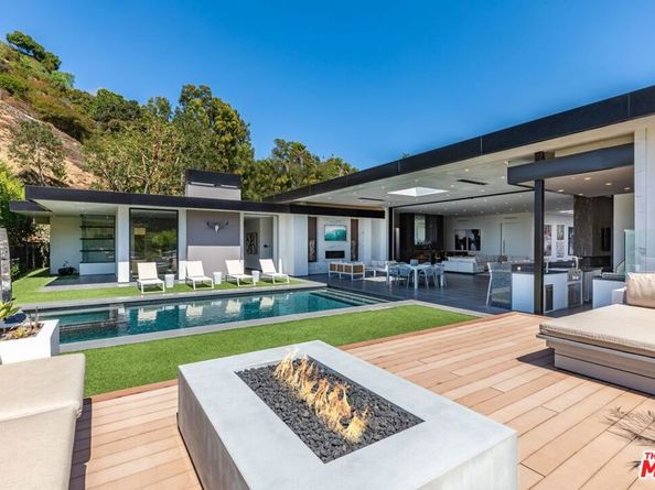 2002 LOMA VISTA Drive, Beverly Hills CA 90210