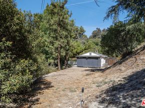 7815 Denivelle Road, Sunland CA 91040