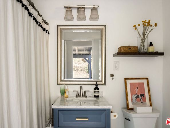 7815 Denivelle Road, Sunland CA 91040