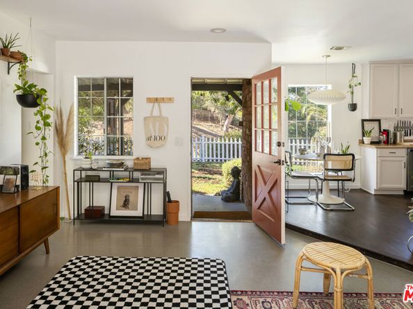 7815 Denivelle Road, Sunland CA 91040