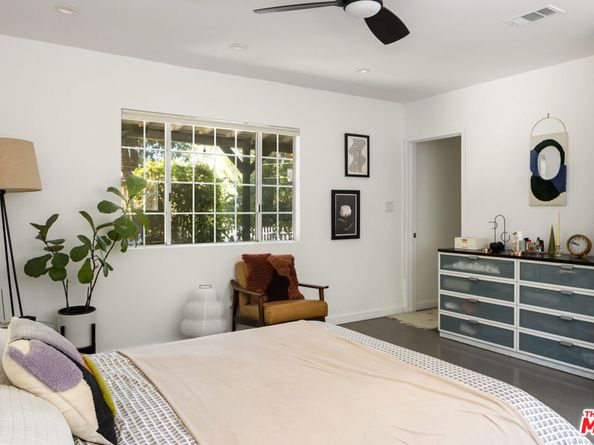 7815 Denivelle Road, Sunland CA 91040