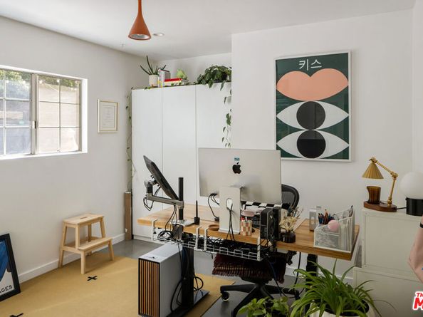 7815 Denivelle Road, Sunland CA 91040