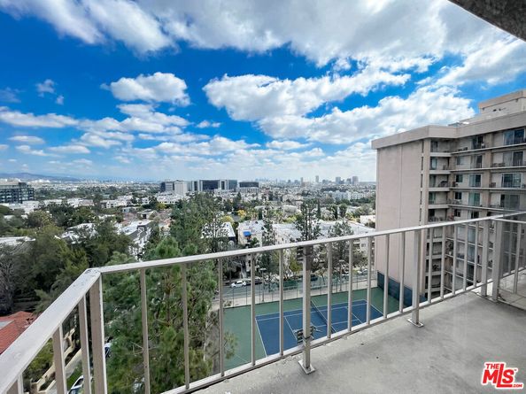 100 S Doheny Drive 920, Los Angeles CA 90048