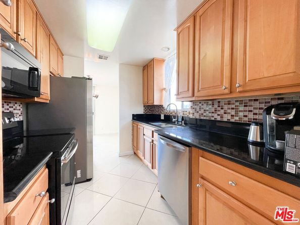 100 S Doheny Drive 920, Los Angeles CA 90048