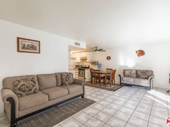 10901 Laurel Canyon Boulevard 201, San Fernando CA 91340