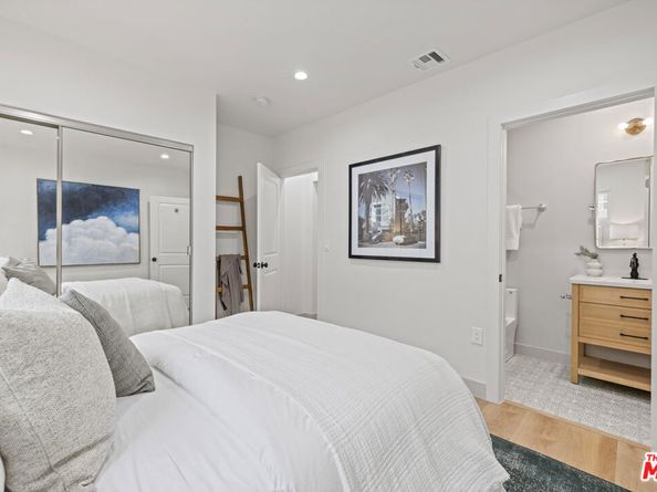 1337 N Orange Grove Avenue, West Hollywood CA 90046