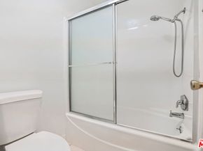 6121 Woodman Avenue, Van Nuys CA 91401