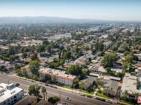 6121 Woodman Avenue, Van Nuys CA 91401