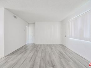 6121 Woodman Avenue, Van Nuys CA 91401