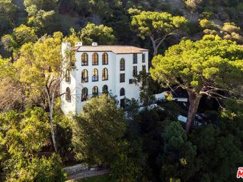 1301 N Beverly Drive