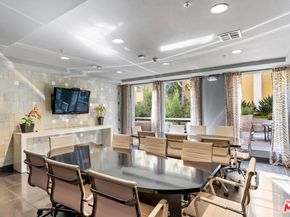 21301 Erwin Street 408, Woodland Hills CA 91367