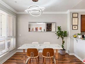 21301 Erwin Street 408, Woodland Hills CA 91367