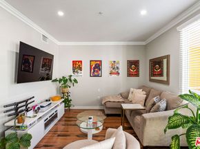 21301 Erwin Street 408, Woodland Hills CA 91367