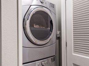 21301 Erwin Street 408, Woodland Hills CA 91367