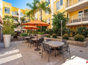 21301 Erwin Street 408, Woodland Hills CA 91367