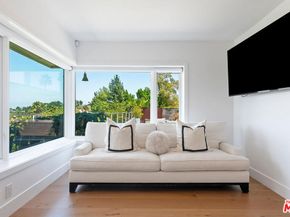3482 Vista Haven Road, Sherman Oaks CA 91403