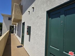 10809 Palms Boulevard, Los Angeles CA 90034