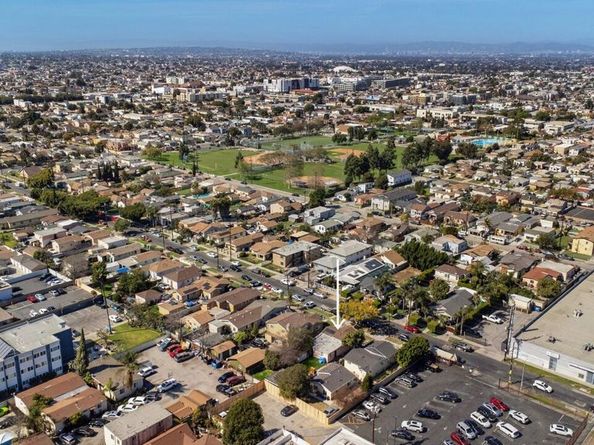 524 W 91st Street, Los Angeles CA 90044