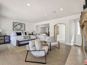 7019 E Seaside Walk, Long Beach CA 90803