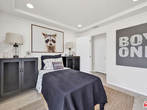 7019 E Seaside Walk, Long Beach CA 90803