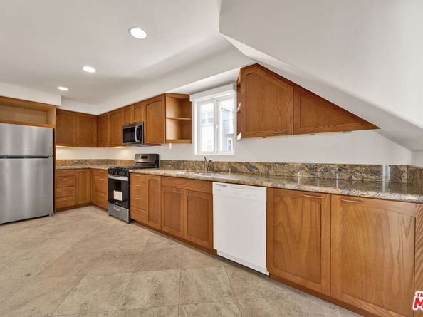 7019 E Seaside Walk, Long Beach CA 90803