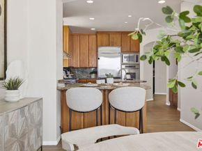 7019 E Seaside Walk, Long Beach CA 90803