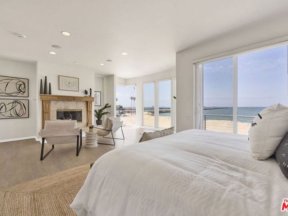 7019 E Seaside Walk, Long Beach CA 90803