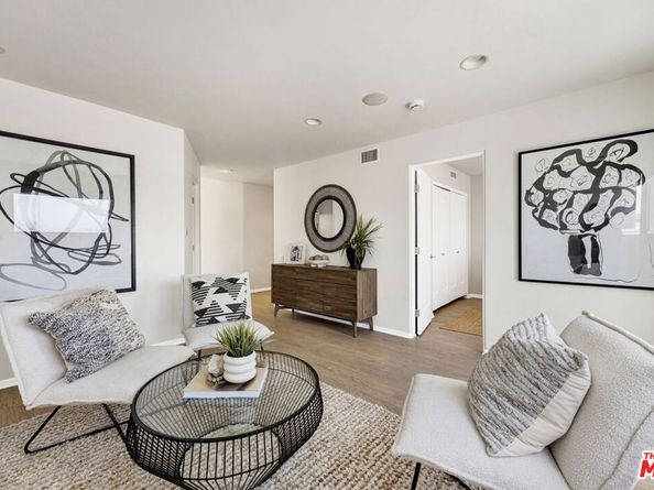 7019 E Seaside Walk, Long Beach CA 90803