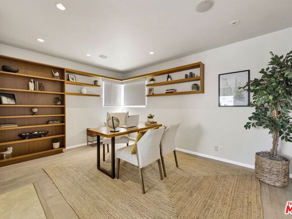 7019 E Seaside Walk, Long Beach CA 90803