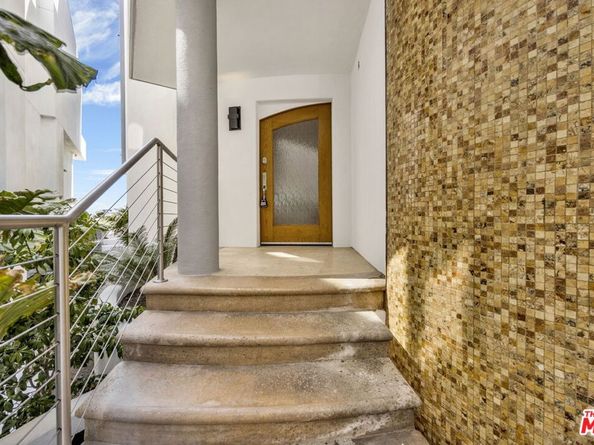 7019 E Seaside Walk, Long Beach CA 90803