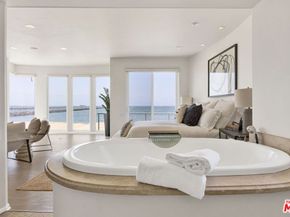 7019 E Seaside Walk, Long Beach CA 90803